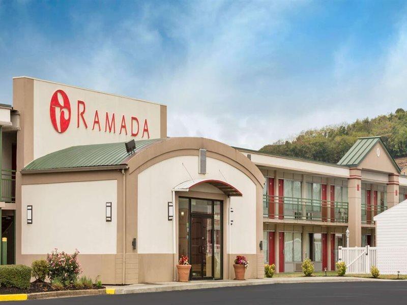 Ramada By Wyndham Harrisonburg Motel Exterior foto