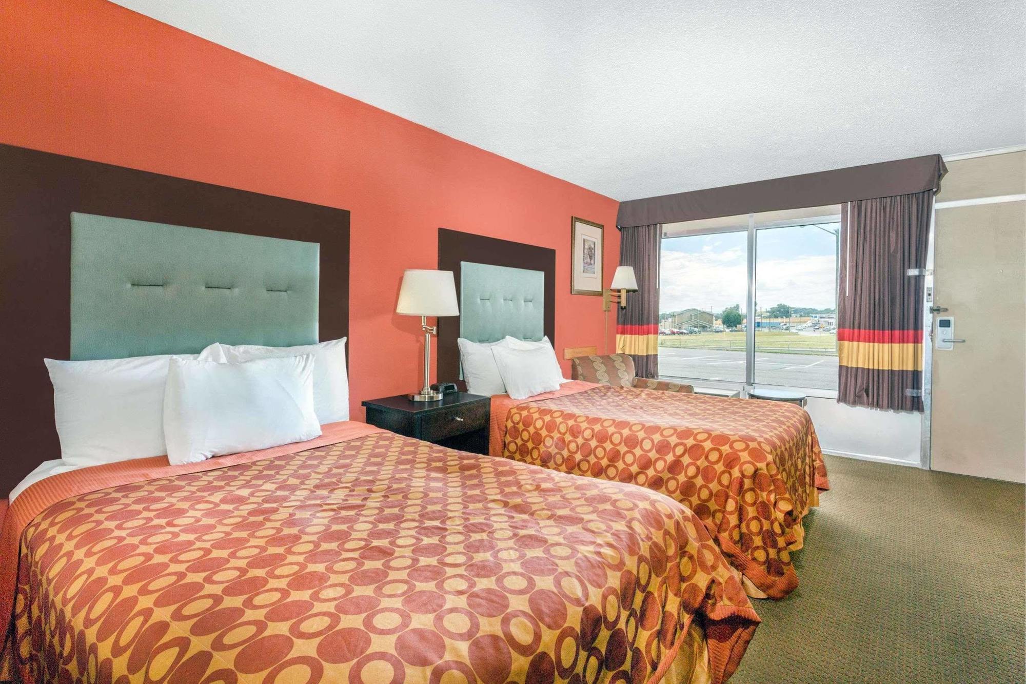 Ramada By Wyndham Harrisonburg Motel Exterior foto